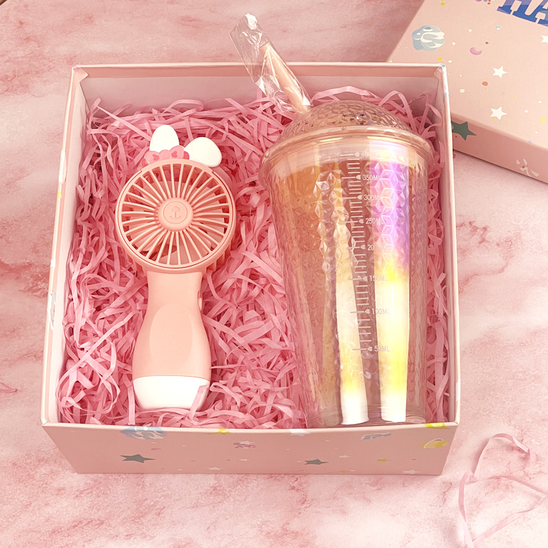 Día de los niños del 1 de junio dibujos animados espaciales creativos acompañantes caja de regalos bolsas de regalos caja de embalaje de regalos sensación de alto nivel