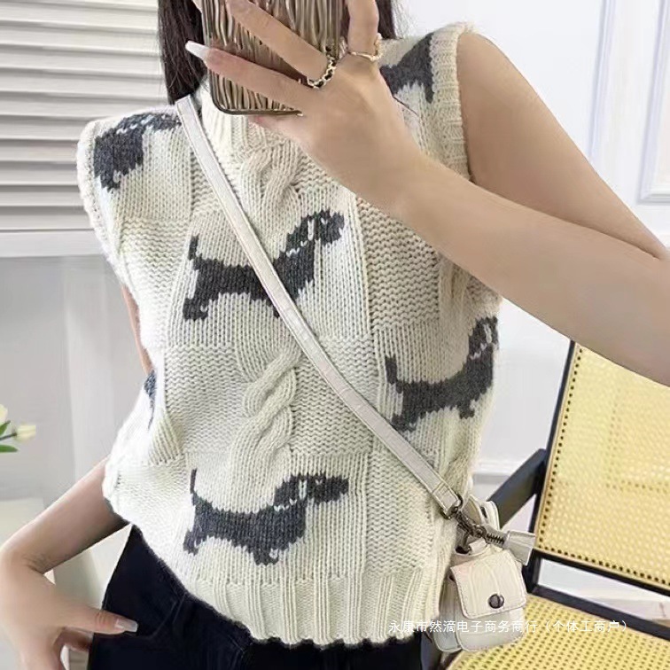 T*B  2025秋冬新款小狗提花圆领针织上衣百搭无袖羊毛背心马甲