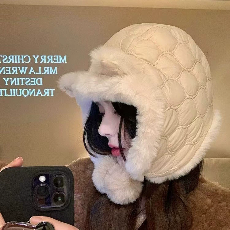 Модная зимняя шапка для утепления в корейском стиле