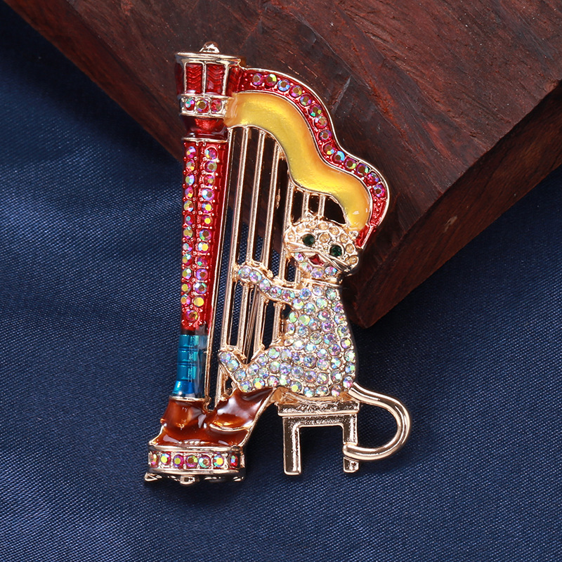 Unisex Gender Elegant Vintage Style Streetwear Pin Cat Harp Alloy Rhinestones Unisex Brooches