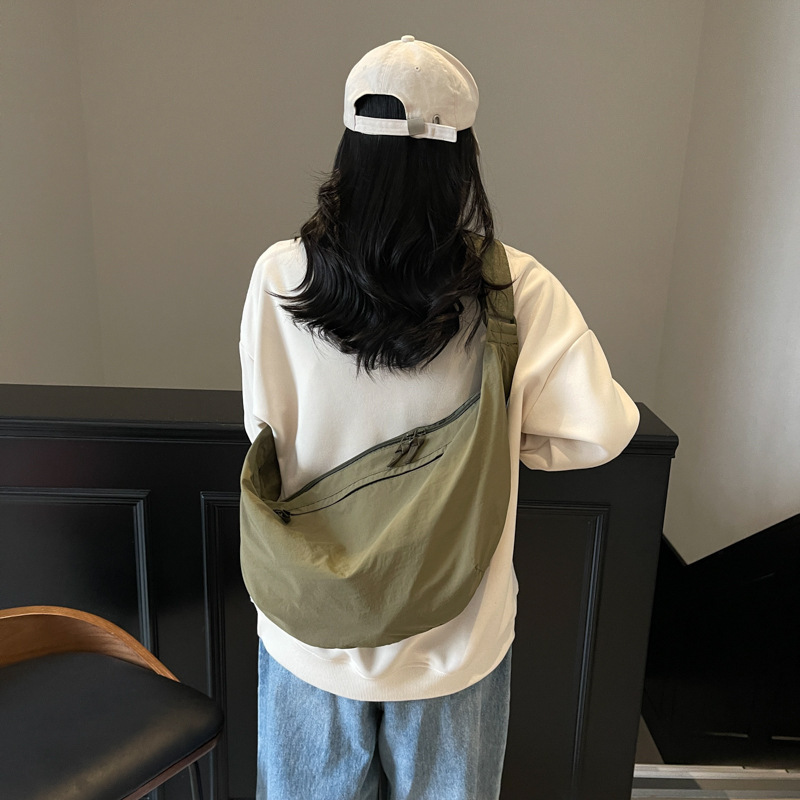 女性用大判餃子バッグ、新しいファッション、多用途クロスボディバッグ、カジュアル、シンプル、通勤、大容量ショルダートートバッグ|undefined