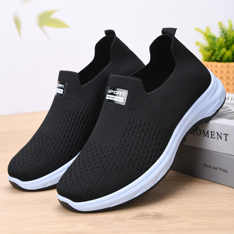 Cross-border Men's Shoes 2025 Spring New Flying Weaving Breathable Casual Shoes Soft Sole Lightweight Slip-on Walking Shoes for Hair