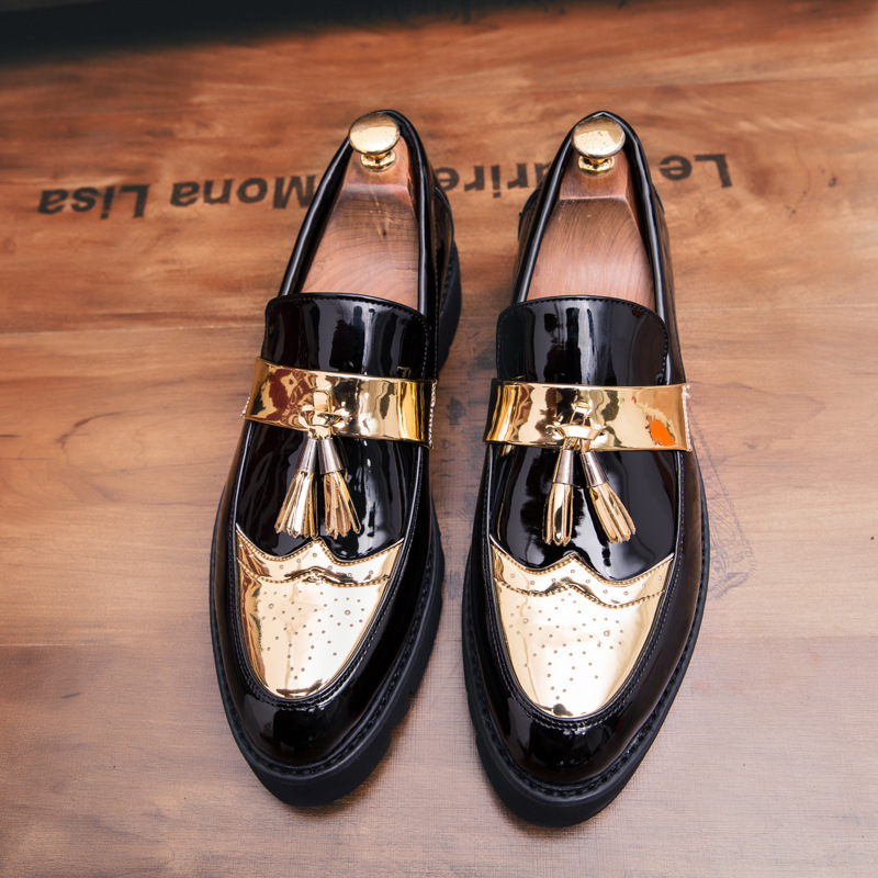 Korean Style British Fashionable Pointed Toe Casual Leather Shoes Patent Leather Shiny Face Lazy Heightening Fashionable Shoes mens sneakers