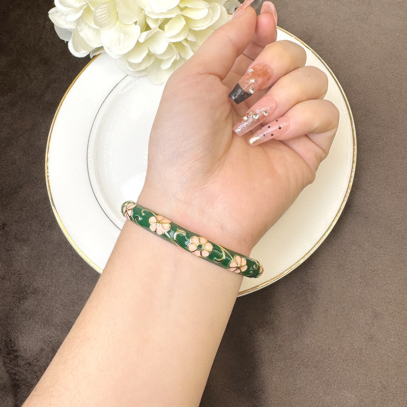 El estilo chino antiguo Fasha punto de oro chapado 18K pulsera retro esmalte flor pulsera ligera joyas de lujo no se desvanecen a largo plazo