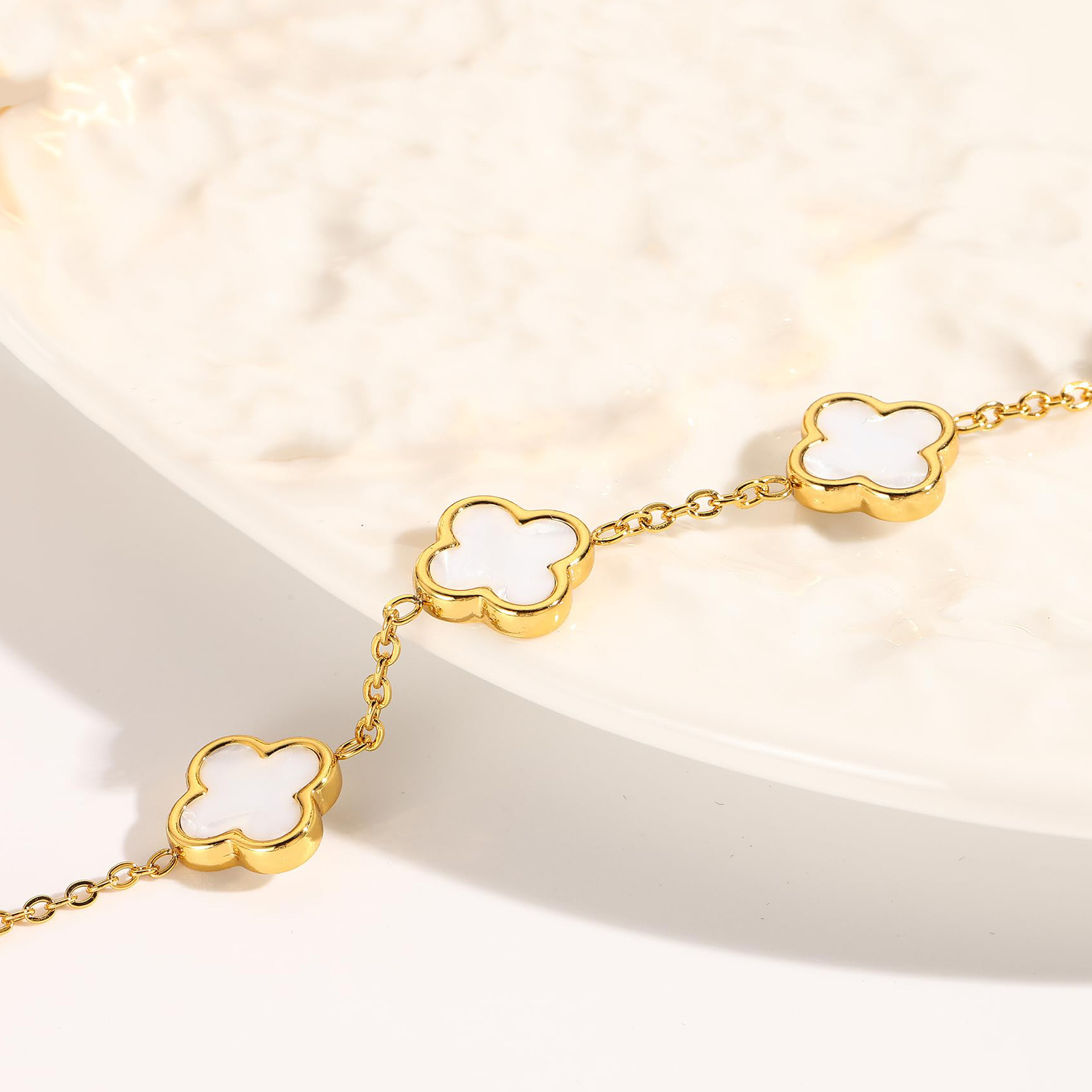 금팔찌 화이트 쉘(양면꽃)