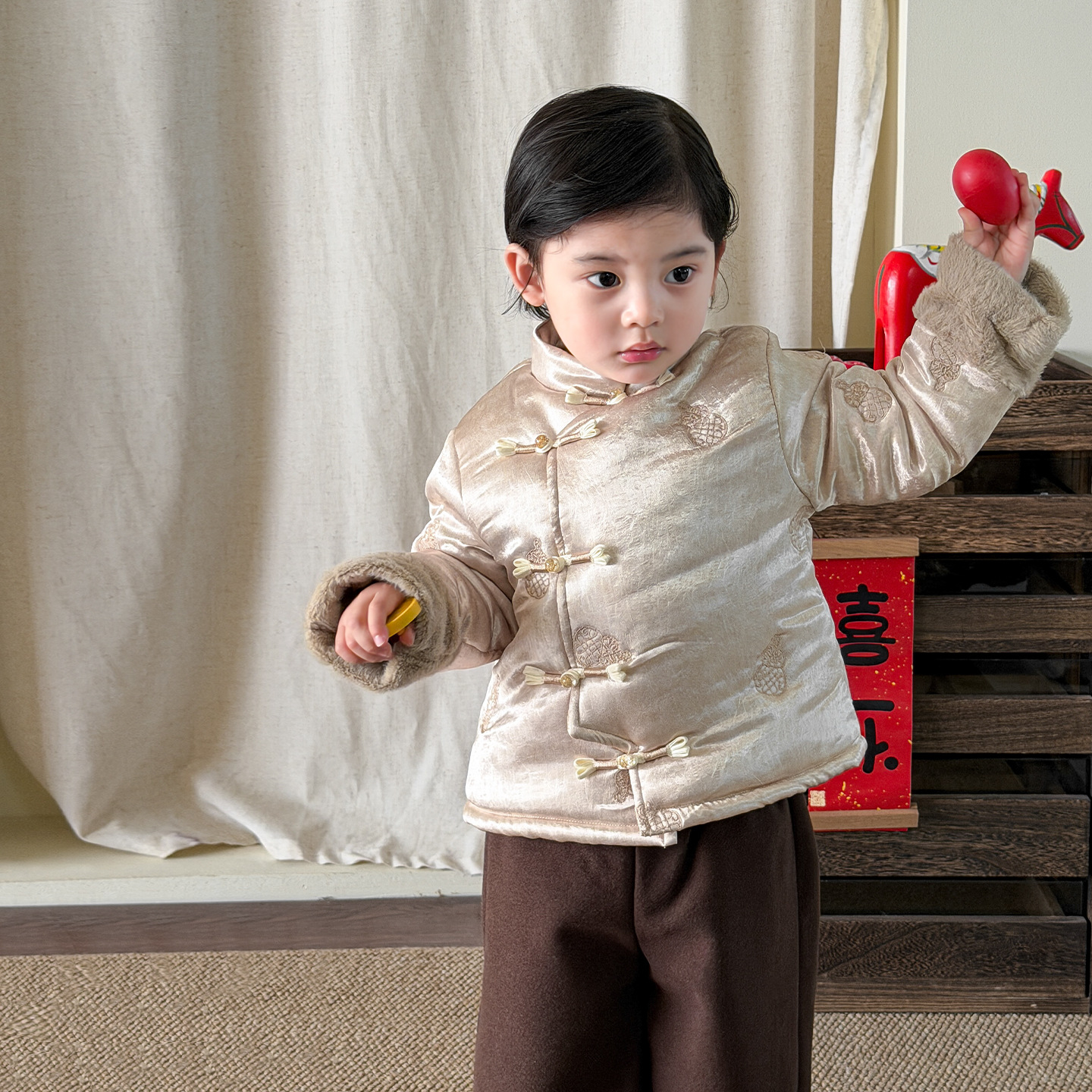 Nueva ropa acolchada de algodón con hebillas chinas