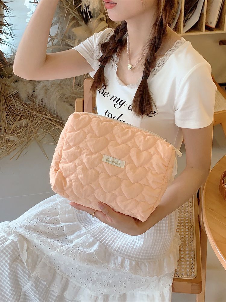 37293 nueva bolsa de cosméticos de gran capacidad acolchada bolsa de almacenamiento de amor lindo bolsa de lavado portátil compras embrague