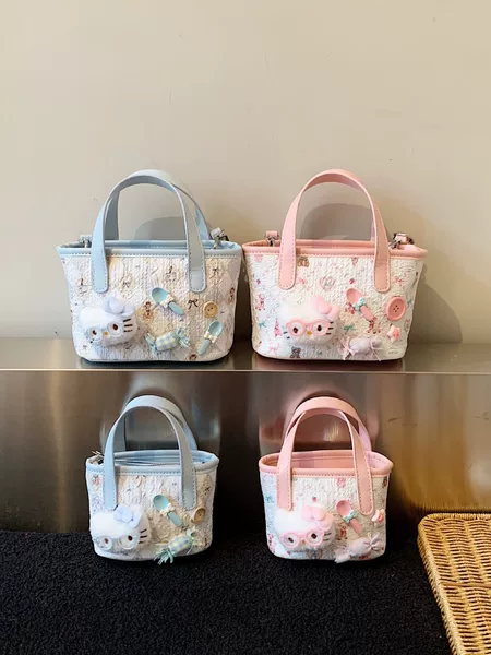 Casual, fashionable, cute cat crossbody bag, 2026 summer new model for girls, Korean style niche floral handbag bucket bag