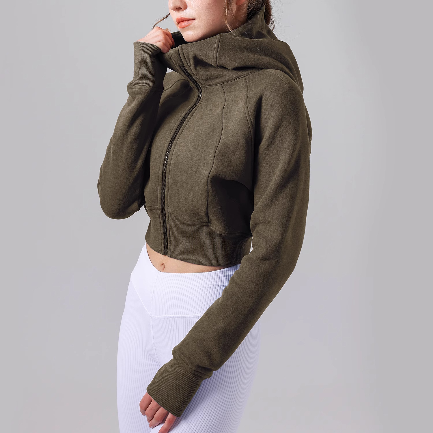 Otoño y invierno 2025 ropa de yoga gruesa chaqueta deportiva de color sólido chaqueta de cuello vertical cremallera casual delgada correr al aire libre