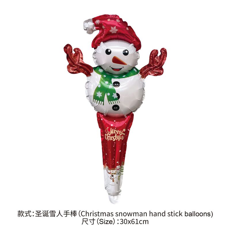 クリスマスのクリスマスツリーの老人雪だるまは棒のカチューシャの装飾品を持っています。|undefined