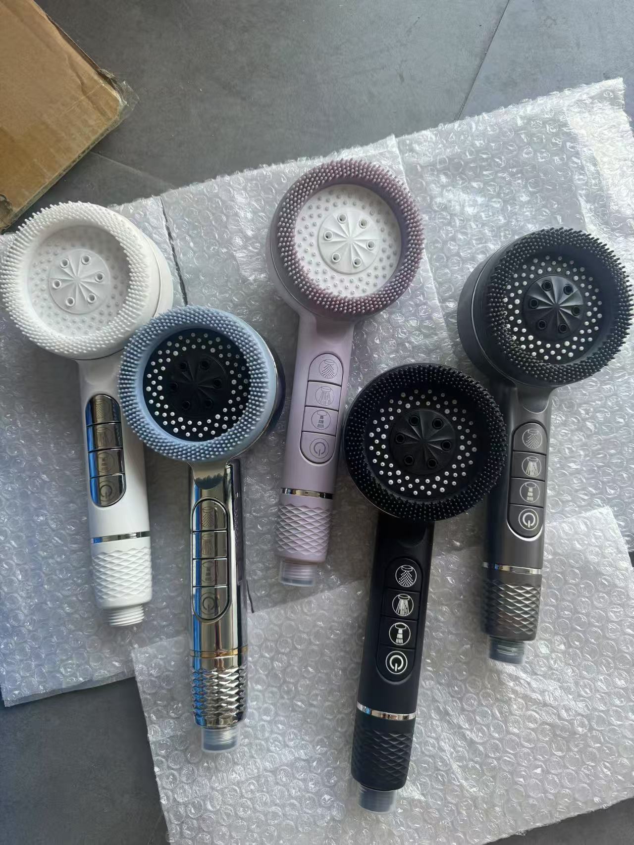 Piano key brush massage spray gun shower pressurized showerhead household shower handheld showerhead shower set undefined