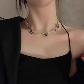黑色山茶花项链女颈链锁骨链轻奢小众高级设计感玫瑰花项链饰品