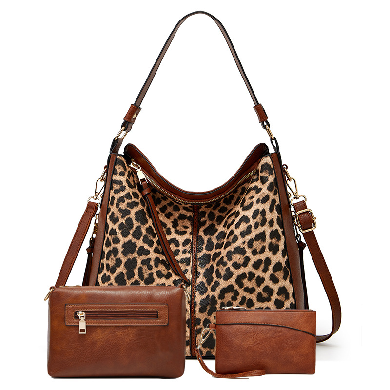 Women's All Seasons Pu Leather Leopard Streetwear Square Zipper Shoulder Bag display picture 3