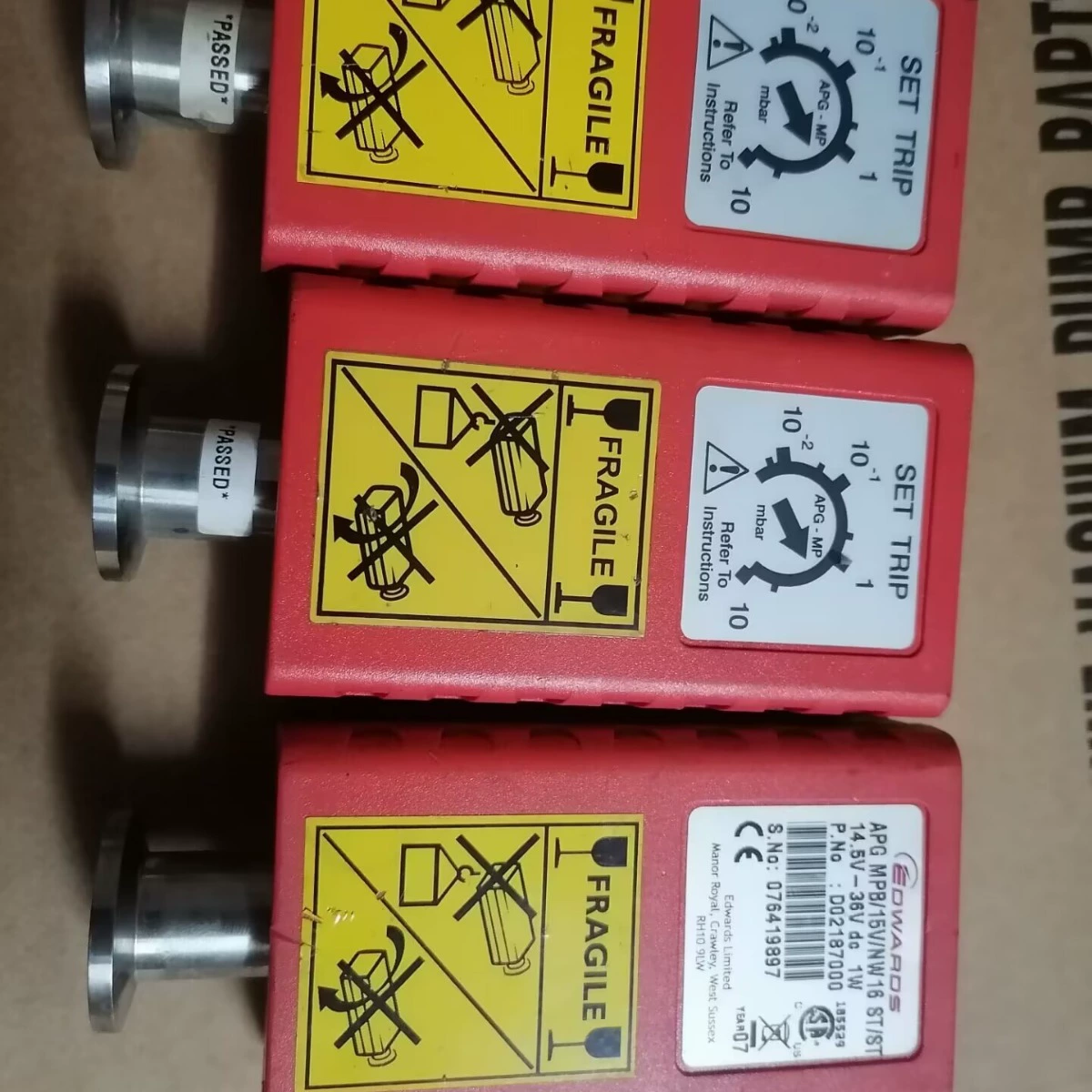 Вакуумметр Edwards Active Pirani APG-MP