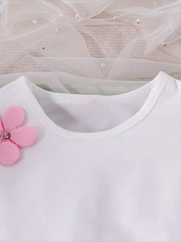 小さな女の子の甘いフライングスリーブ小さな花の装飾トップと立体的な花のショーツセット|undefined