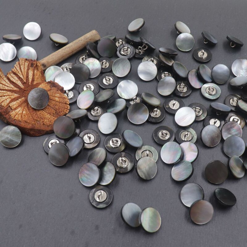 Spot natural black butterfly Shell New Suit shirt sweater chiffon dress jewelry hand stitched high buttons