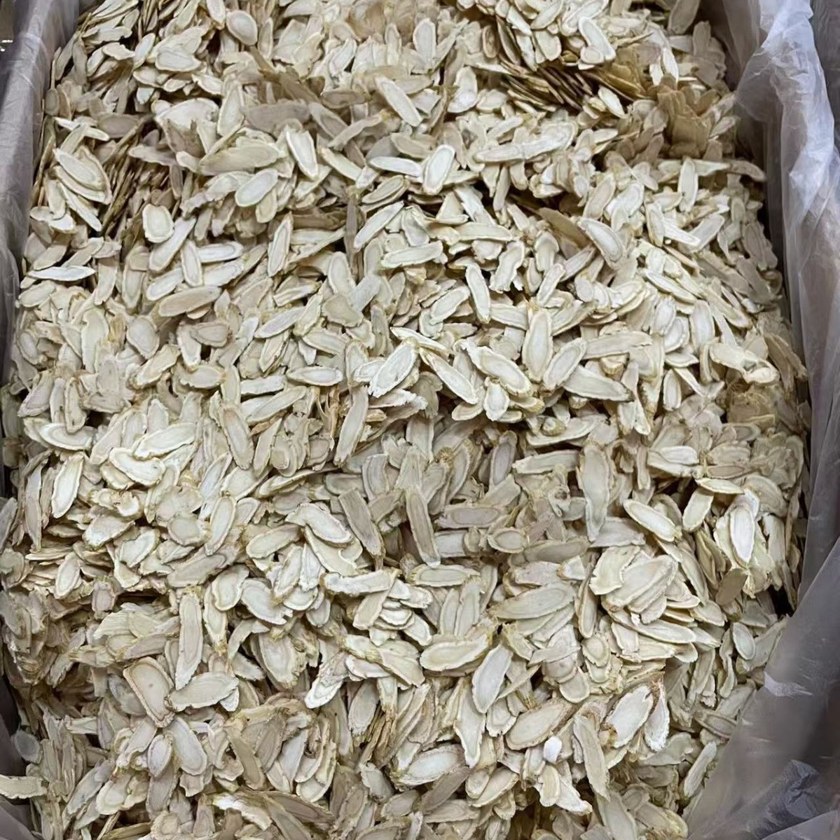 American Ginseng Slanted Slices 50g Gift Box Soft Branch Dried Root Slices for Soup and Tea key features