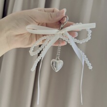 韩系新款甜美仿珍珠蝴蝶结爱心坠车钥匙扣airpods包挂件手机礼物