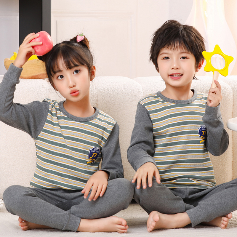 XFW 라운드 넥 그레이 스트라이프