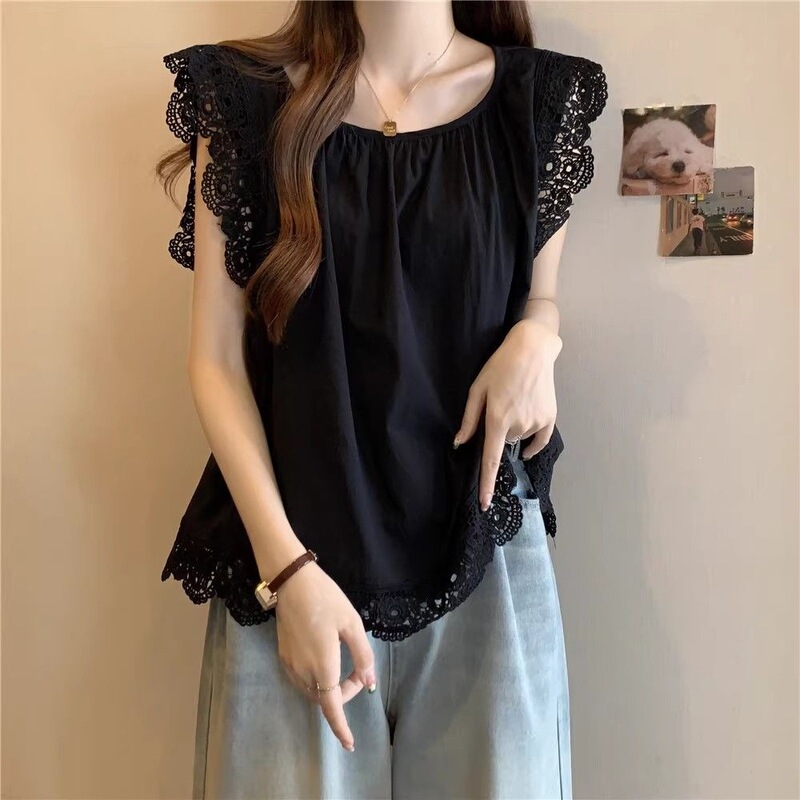 French-Style Lace Ruffle Shirt with Sweet Lace Trim, Summer Patchwork Sleeveless Design, 2024 Loose-Fitting Slimming Top French-Style Lace Ruffle Shirt with Sweet Lace Trim, Summer Patchwork Sleeveless Design, 2024 Loose-Fitting Slimming Top