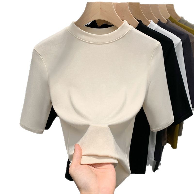 Camiseta de base delgada de cuello vertical, mujer de primavera 2025, camiseta de hombro con manga de cinco partes, se puede usar fuera de la sensación de alta calidad.