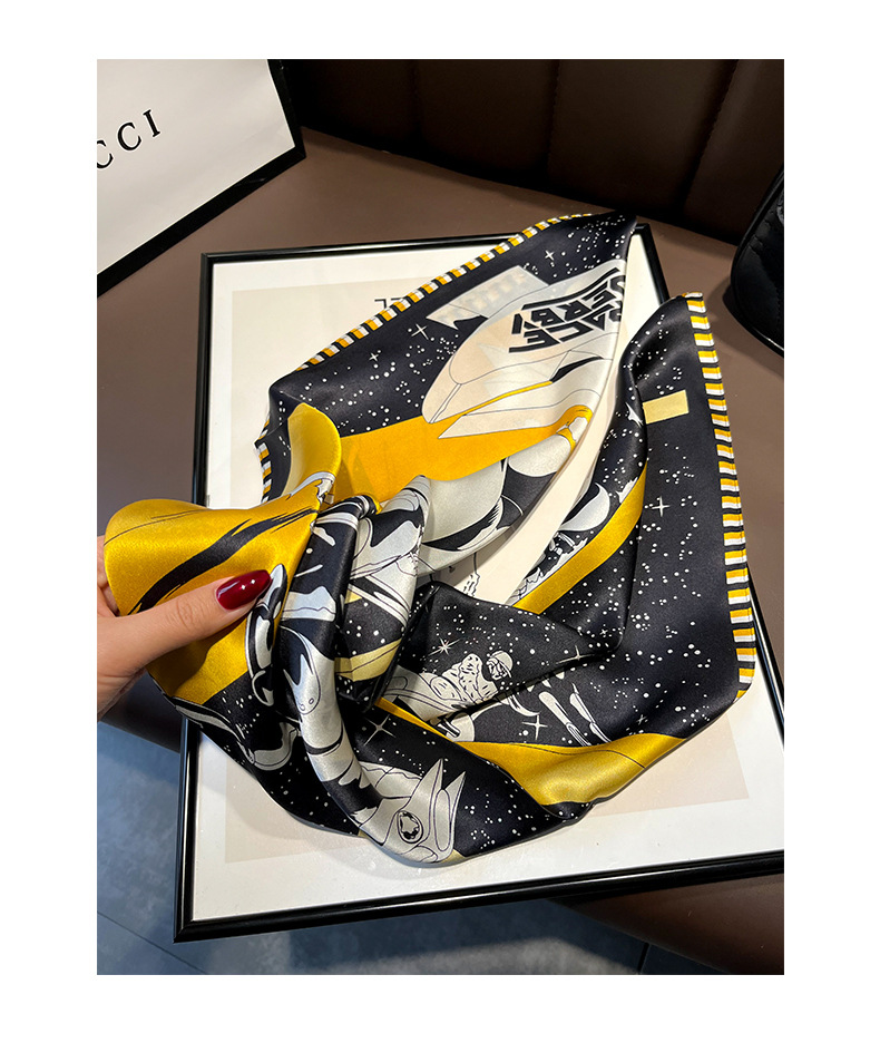 Version corenne de la star de la bande dessine de style sauvage astronaute 100 soie soie de mrier 70 carr serviette sac dcoration femmespicture3