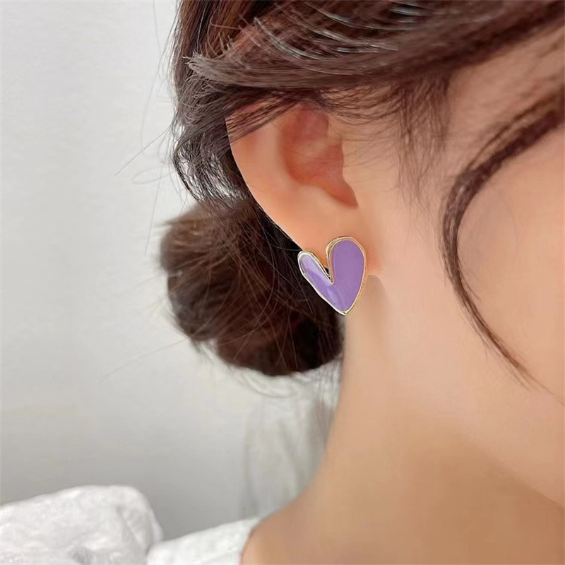 Fashion New Heart Shaped Female French Unique Alloy Earrings display picture 5