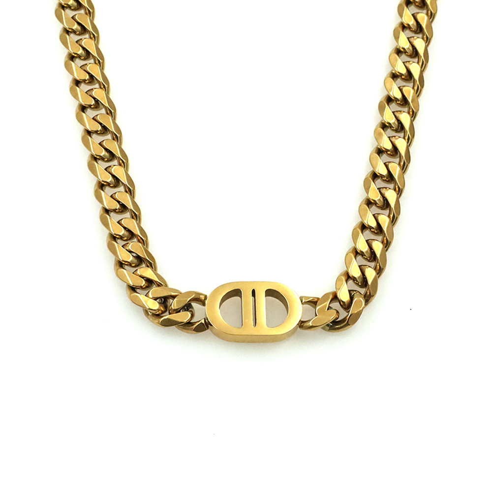 Ins estilo europeo y americano hip hop hipster titanio acero cubano cadena personalidad 18K oro doble D titanio collar de acero al por mayor no se desvanece