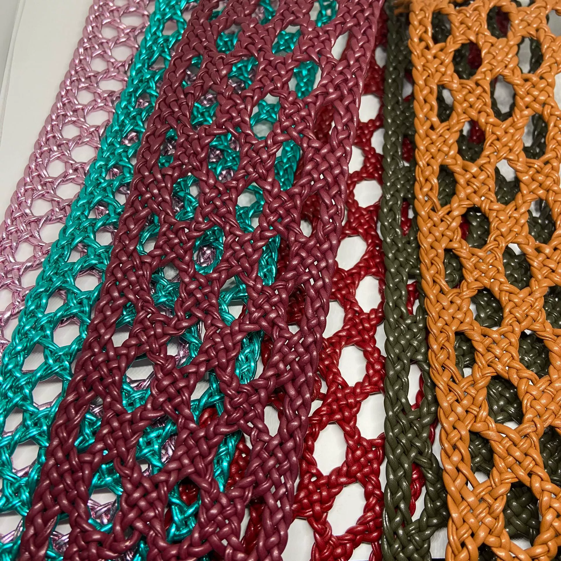 Полая машина четыре в одном тканая ПУ кожаные сандалии 7 см римская обувь аксессуары для лапши