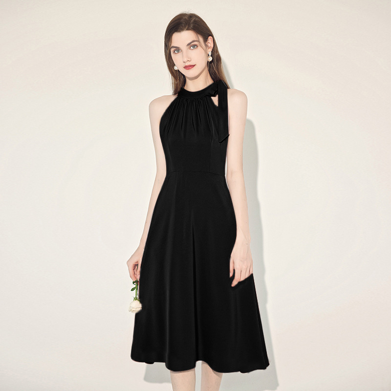 Vestido de noche negro 2026, nuevo estilo, lujo ligero, cuello halter, para anfitriona, cumpleaños, talla pequeña