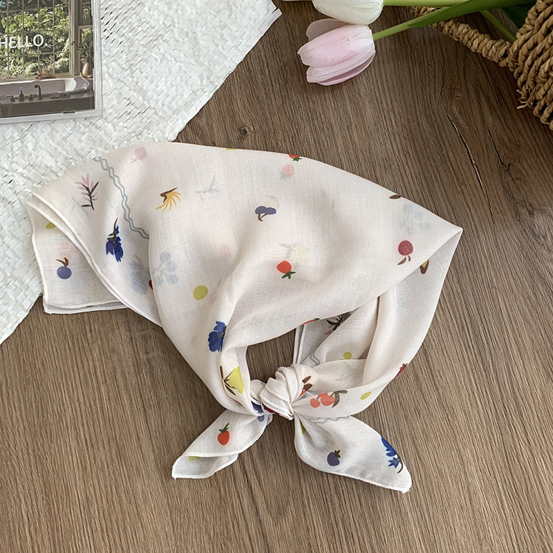 Pañuelo cuadrado pequeño, bufanda de seda, pañuelo floral de moda de verano para mujer, cinturón para el cabello de estilo pastoral, bufanda pequeña de alta calidad, accesorios para el cabello multifuncionales
