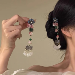 [フラワーシェイキングロングシャドウ]新しい中国風の花のロングタッセルヘアピンサイド前髪クリップ女性のレトロな漢服アクセサリーヘアアクセサリー