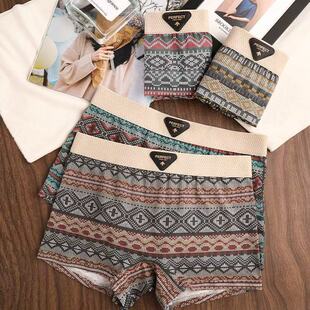 �羳�¿�Ůʿ��ѝ�����L�\�ӳ���͸��ƽ�������ĽǶ�ѝ�^�͹�ӡ��