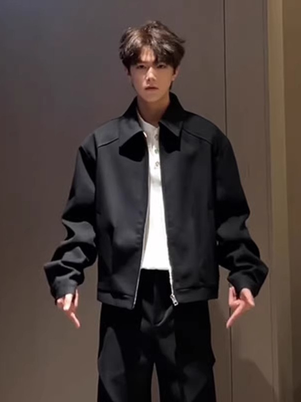 Shoulder pads