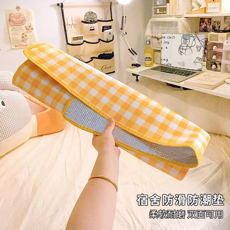 Travel tent for elementary school students for home use anti-stress "Gopher", carpet for camping, increased thickness