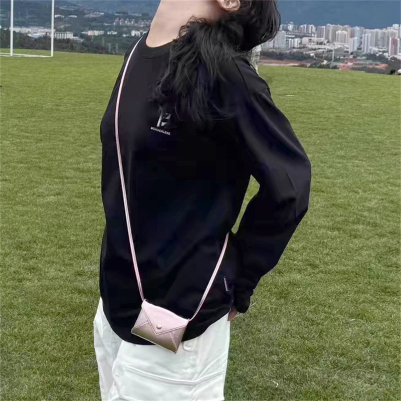 挂脖交叉形小包