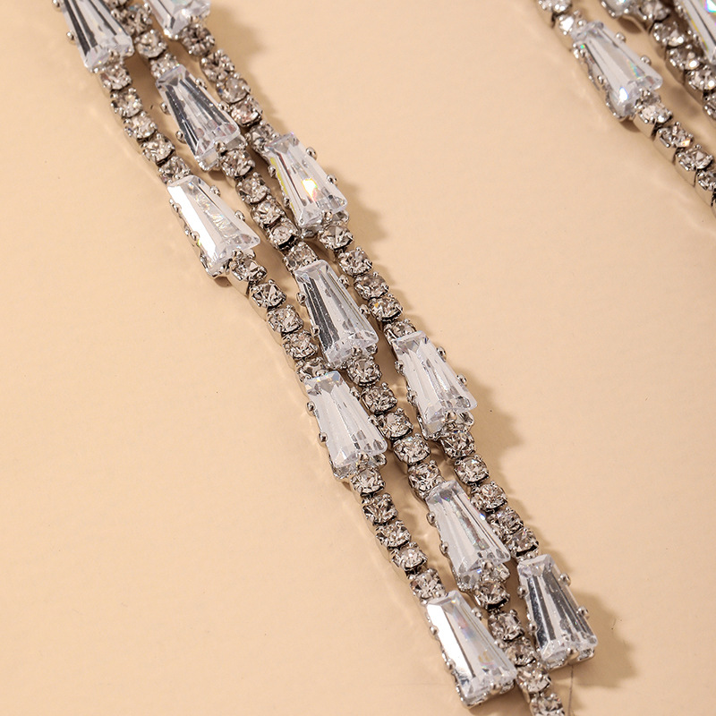 6g Weight Artificial Gemstones Inlay Material Earrings Classification Housewarming, Anniversary, Business, Wedding, Travel, Birthday, Festival Occasion Rhinestone Material Tassel Pattern Women'S Gender Fashion Style Silver Color Wholesale Fashion Inlaid Rhinestone Zircon Tassel Long Earrings Nihaojewelry 4
