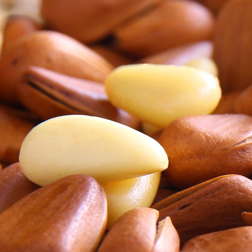 Baicao flavor Northeastern pine nuts 100g box size 60 packages nuts roasted seeds and nuts chasing drama snacks open casual snacks