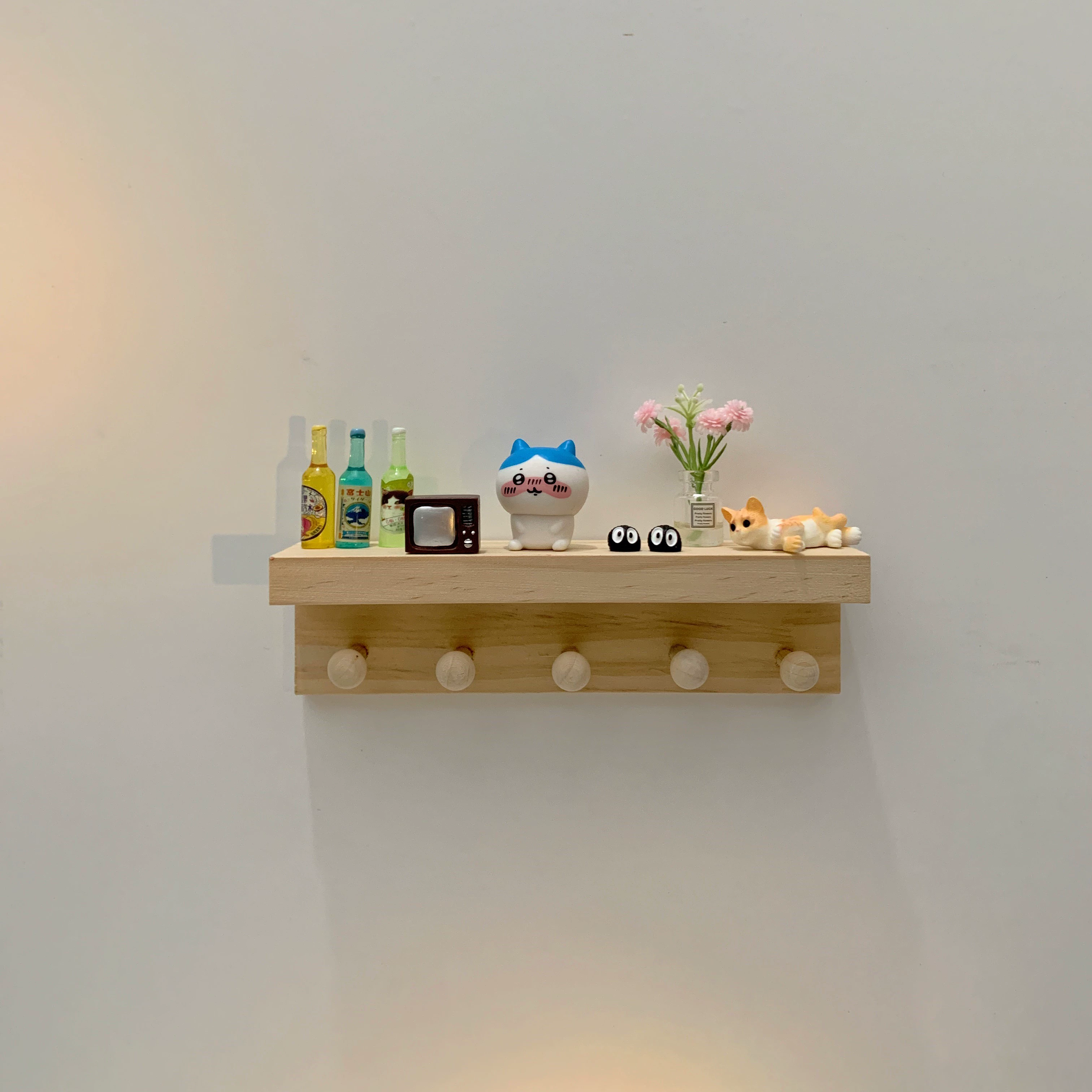 Creative entrance porch hook, key hook, solid wood wall-mounted storage rack, modern simple ornaments decoration
