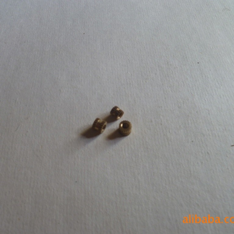 专业生产各种大小铜崁件铜螺母产家直销质量保真价格合理