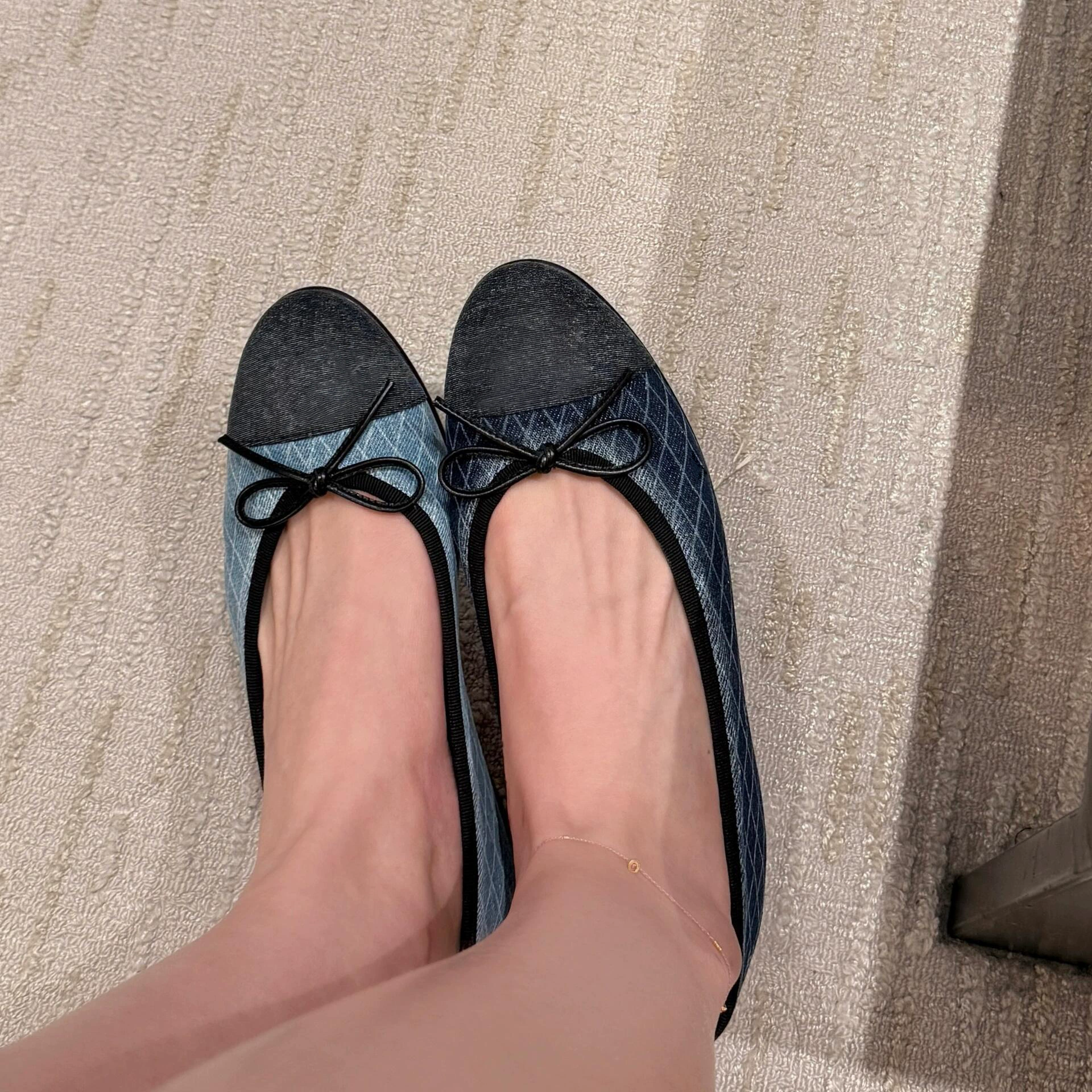 Версия из овчины ~ Красота кожаные джинсовые балетные туфли женские банты на мягкой подошве Mary Jen одиночные туфли плоские туфли