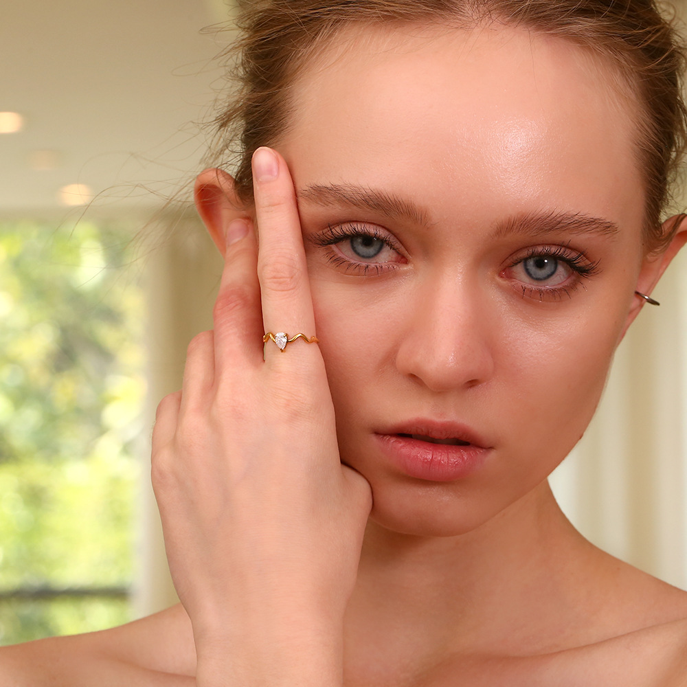 Model Show Water Drop Diamond Stainless Steel Ring