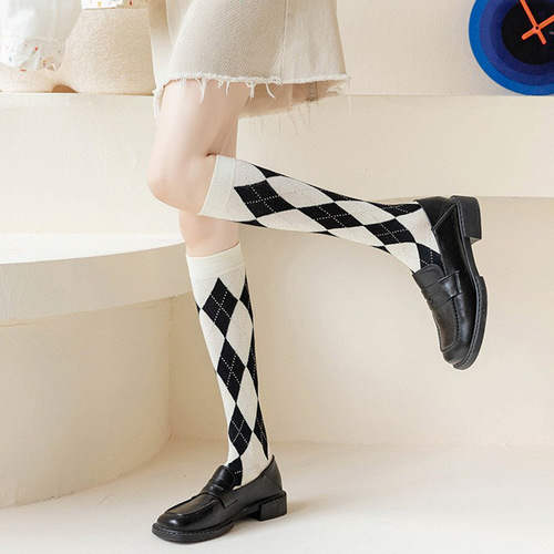 Diamond calf socks for women Japanese and Korean insjk students mid-calf socks college style stockings net red socks