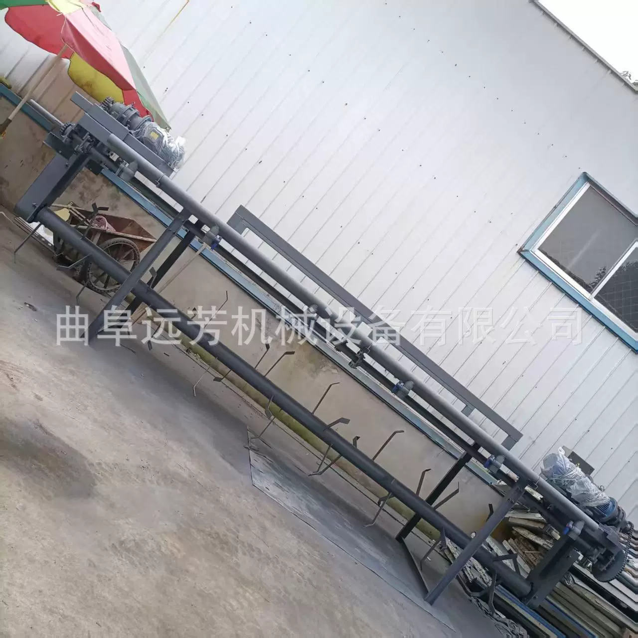 鸡羊粪发酵有机肥设备 全自动槽式翻抛机 废弃物发酵肥料翻耙机