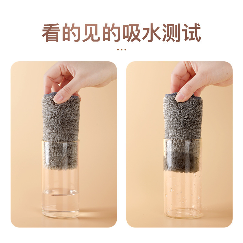 日本式の竹の炭の雑巾は厚くて吸水して油をつけません。|undefined
