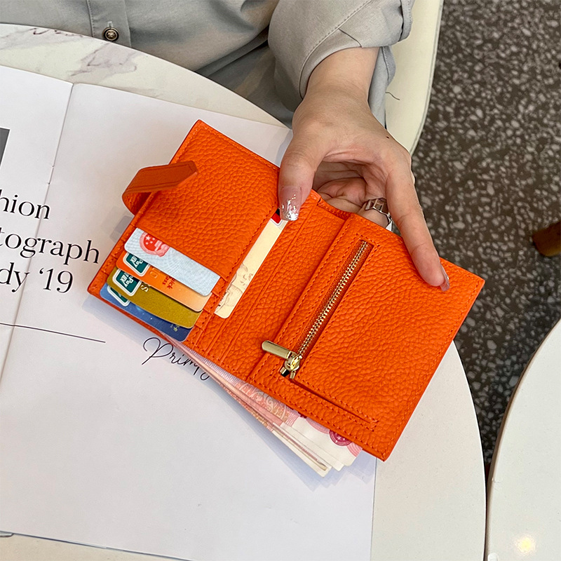 Women's Genuine Leather Short Wallet 2025 New Arrival Niche Design High-End Multifunctional Card Holder & Coin Purse - Thumbnail 3