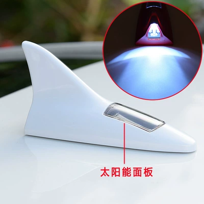 Avtomobil dekorativ işıqları, günəş enerjili köpəkbalığı üzgəci antenası, LED flaş 8 işıq