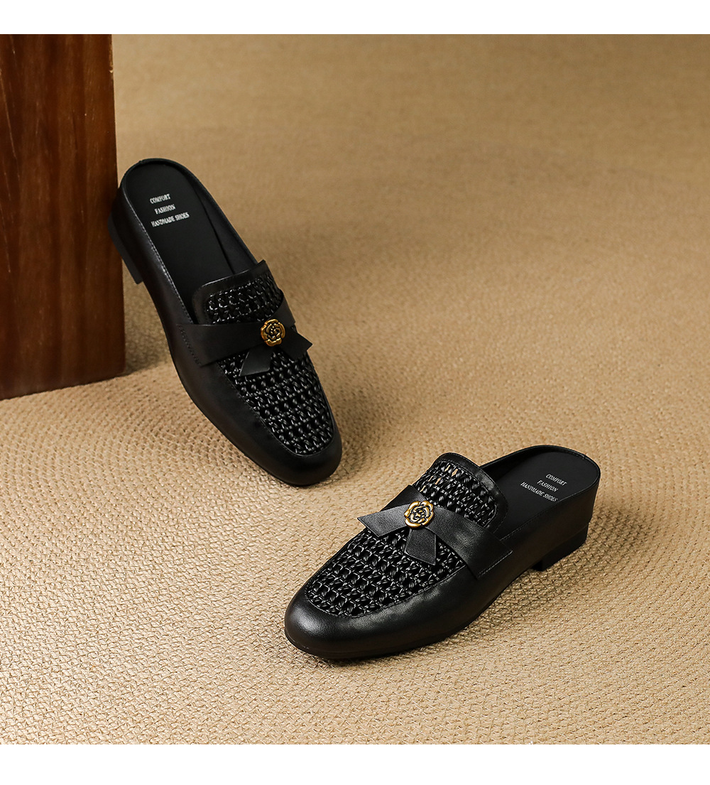 Dép sandal nữ bít mũi đế bằng họa tiết hoa sơn trà phong cách Anh — đen chi tiết 19