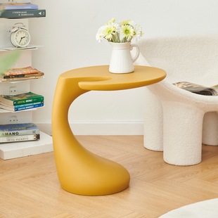 Scandinavian Creative Small Side Table, Simple Modern Corner Table, Living Room Sofa Small Table, Special-Shaped Coffee Table, Personalized Bedside Table