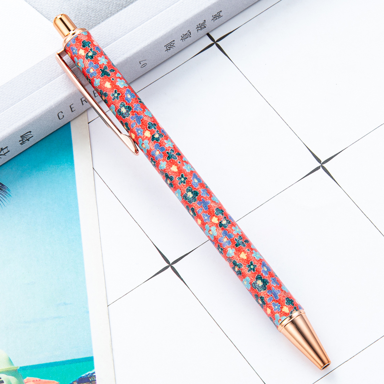 Estilo creativo ins mismo estilo chica corazón flor pluma fresca estudiante prensa pluma de cuero oro rosa prensa bolígrafo